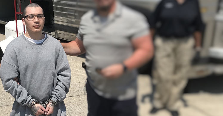 ICE remueve a sospechoso de asesinato buscado en Guatemala