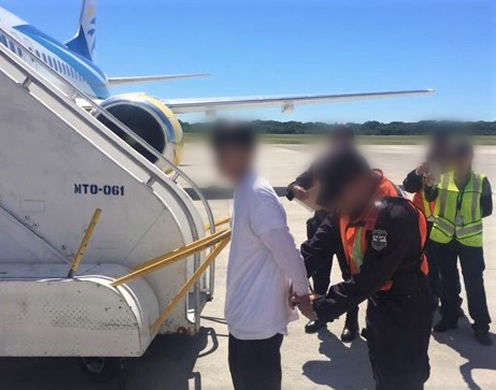 Kevin Brandon Aragón Luna, 20, estaba siendo buscado por ser miembro/organizaciones terroristas.