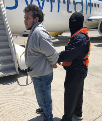 ICE ERO Newark remueve a nacionales extranjeros buscados por asesinato con agravante, afiliación criminal, violencia contra una mujer