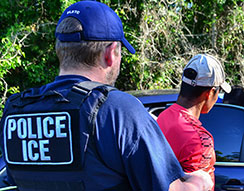 ICE Nueva Orleans arresta a 33 en un periodo de una semana durante oleada de acciones policiales dirigida contra extranjeros delincuentes, prófugos
