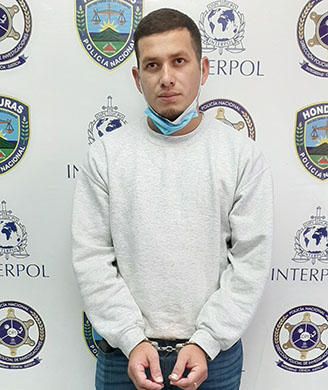 ICE remueve a hombre hondureño buscado por asesinato